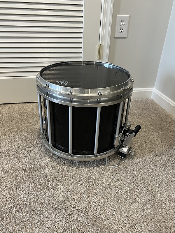 Pearl Marching Snare Drum 14in Kevlar Head Reverb