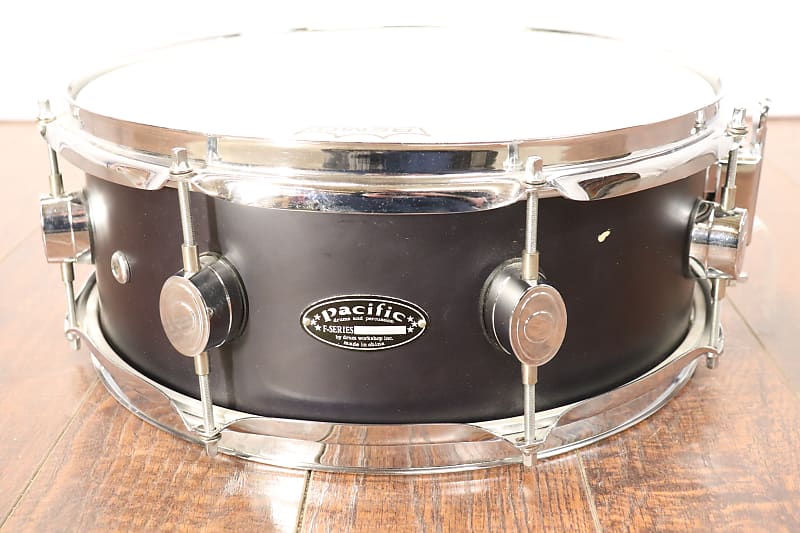 Fame FSB-65 Hammered Brass Snare 14x6,5 favorable buying at our shop