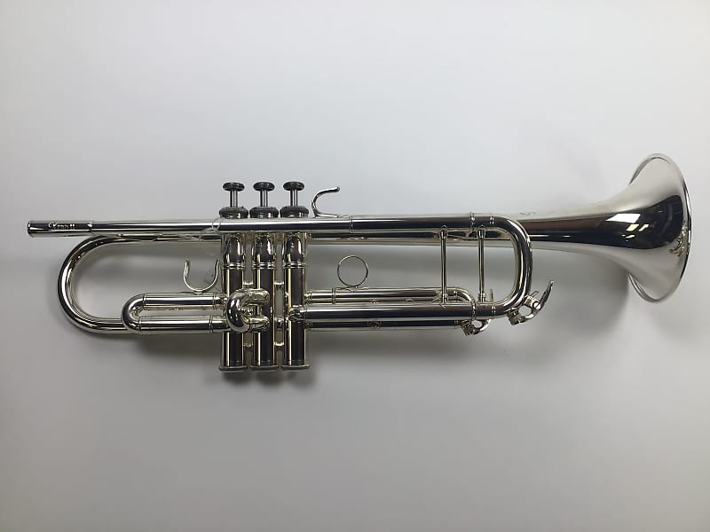 Used Yamaha YTR-8335UGS (Gen II) Bb Trumpet (SN: 301542)