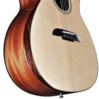 Alvarez AG60AR Artist Grand Auditorium Solid A+ Sitka Spruce Top Acoustic Guitar w/Bevel Edge Armrest image 2