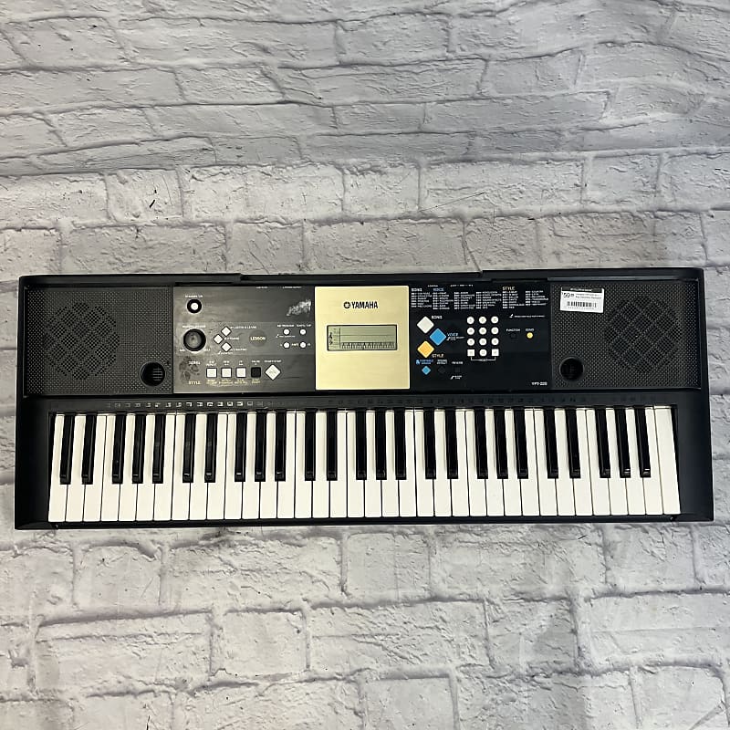 Yamaha keyboard ypt 220 sales