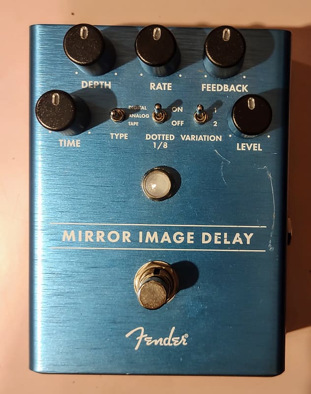 Fender Mirror Image Delay