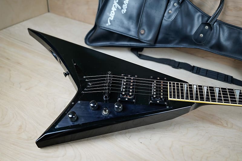 ギター Grover Jackson Black Blood R.Rhoads ギター Grover Jackson Black Blood R.Rhoads 1990 Grover