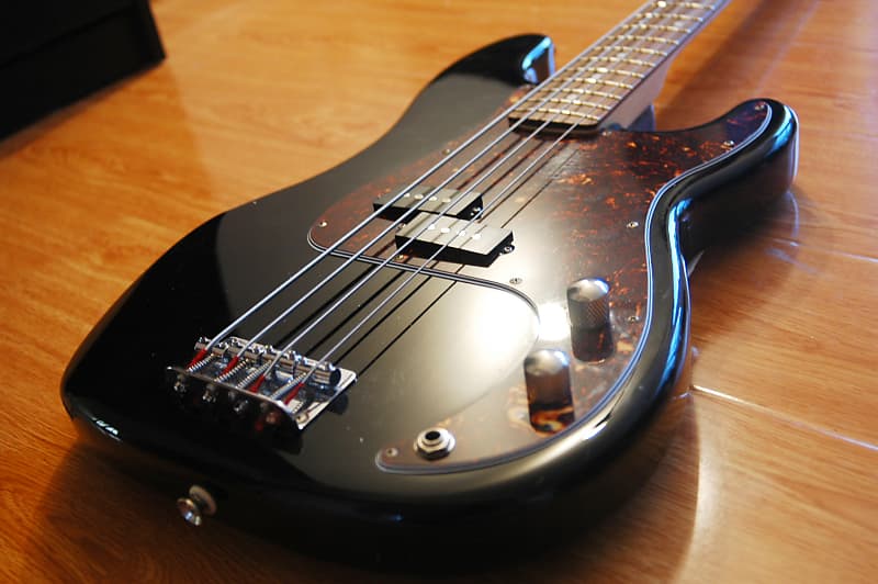 Fender Standard Precision Bass Made in Mexico - Black MIM | Reverb