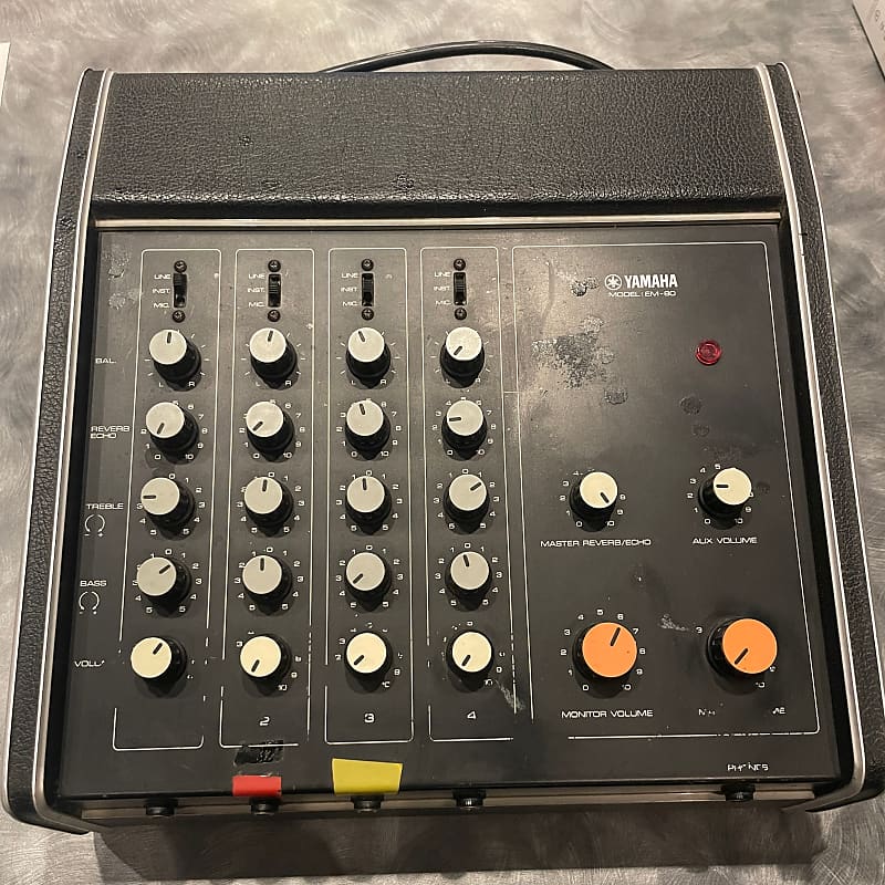 Yamaha EM80 Black Reverb