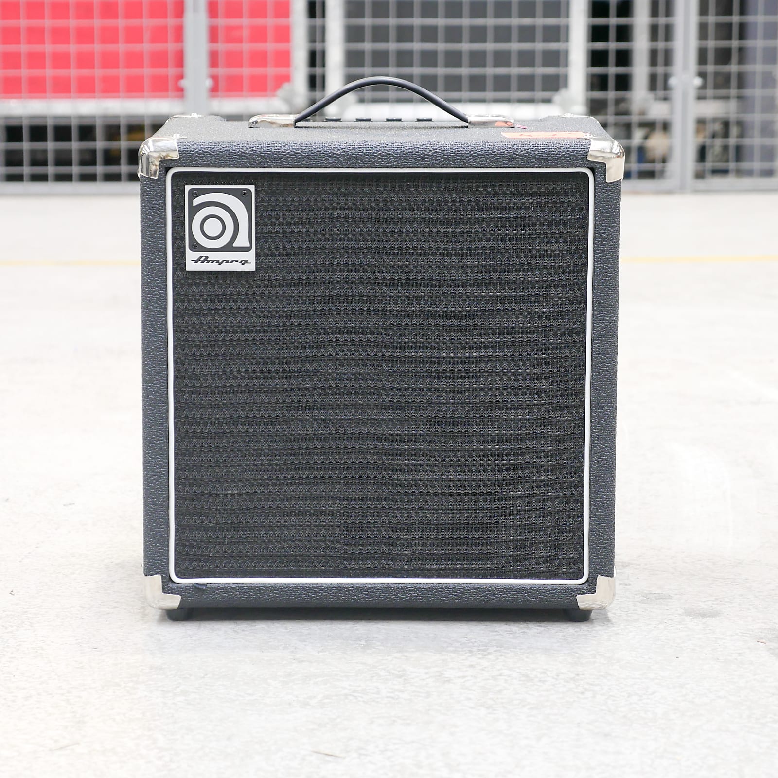 Ampeg BA-108 25-Watt 1x8