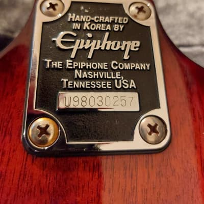 Epiphone Thunderbird Bass 1998 - Sunburst w/Case & Extras image 9