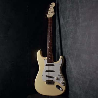 Crews Maniac Sound OST Lips Vintage White 2013 | Reverb Finland