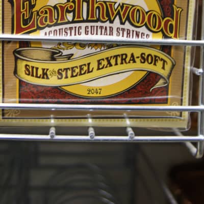 Ernie Ball 2047 Earthwood 80 20 Bronze Silk And Steel Extra Soft