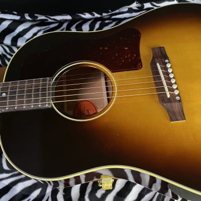 NEW ! 2024 Gibson '50s J-45 Original - Vintage Sunburst - 4.3 lbs - Authorized Dealer - In Stock- G02677 image 8