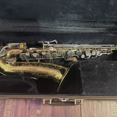 Buescher 400 Alto Saxophone image 9