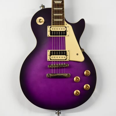 ギター Les Paul Classic Worn Epiphone Featuring New “Worn” Finishes and Alnico Classic