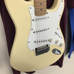 りお  Cortエレキギター　美品 Cort G Series Electric Guitar (Red) | Reverb