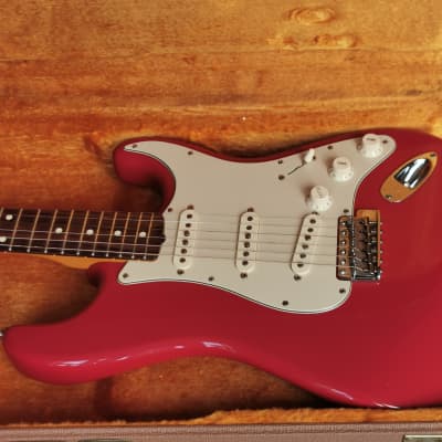 Fender Mark Knopfler Stratocaster Unplayed Early Serial# Darker Red Ultimate Collectable image 4