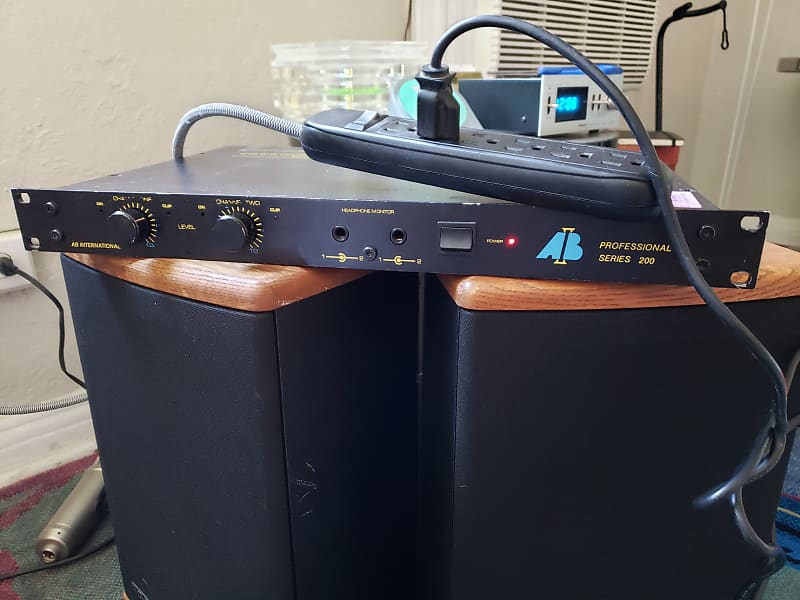 AB International Professional Series 200 Power Amp 1u Rack | Reverb