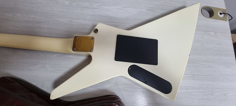 Fernandes BX80J 1980s White Explorer guitar with Arm tremolo