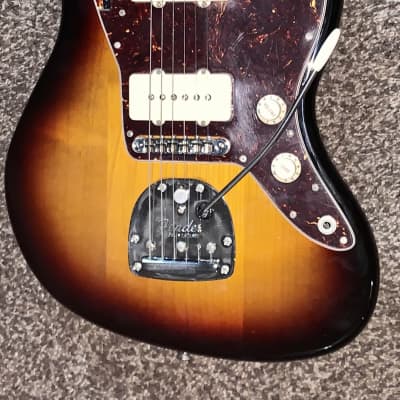 2013 Fender Classic Player  jazzmaster 3 Color Sunburst electric guitar image 3