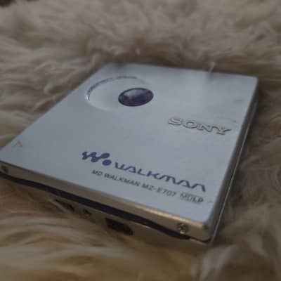 SONY MZ-E707 Portable MiniDisc Player Purple Tested Working with remote mdlp image 2