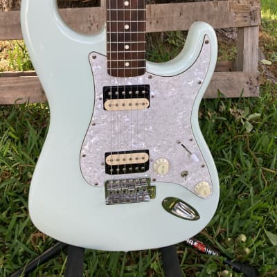 Squier Stratocaster Vintage Modified HH image 2