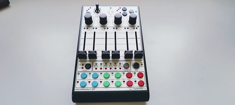 Faderfox LV2 MIDI Controller | Reverb