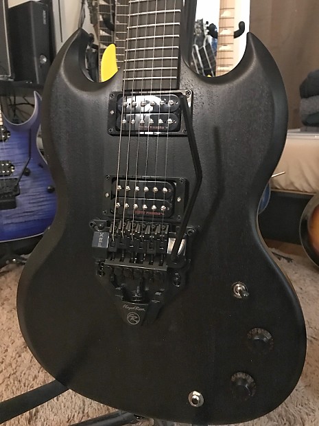 Gibson sg sales cm black