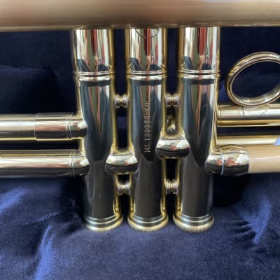 New Carol Brass CTR-5060H-GSS-SLB Professional Bb Trumpet,Satin Lacquered Bell; with Case, Mouthpiece image 4