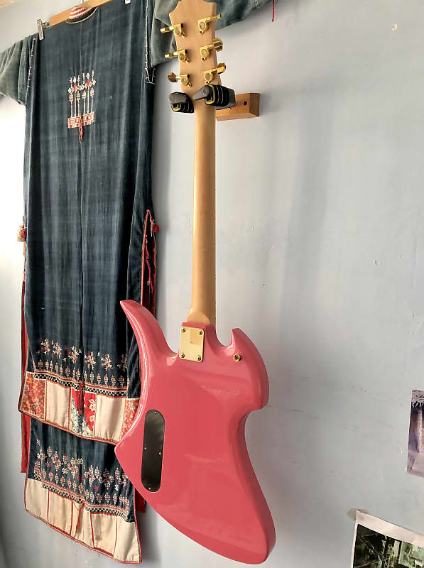 🌸Pink Spider 🌸1990 Tony Smith Smack 副廠牌 hide Pink Mockingbird signature  model MG X 300 电吉他 Guitar。(新品同樣) 松本秀 Burny FERNANDES MG -70x 80x 280x  115cgr