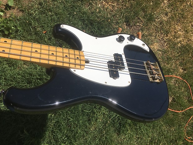 1983 Ibanez Roadstar II Bass Black body Maple neck Japan Original Case Collector grade CLEAN Shape