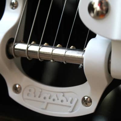 FENDER "Jack White Triplecaster, Maple Fingerboard, Black" HARDCASE image 5