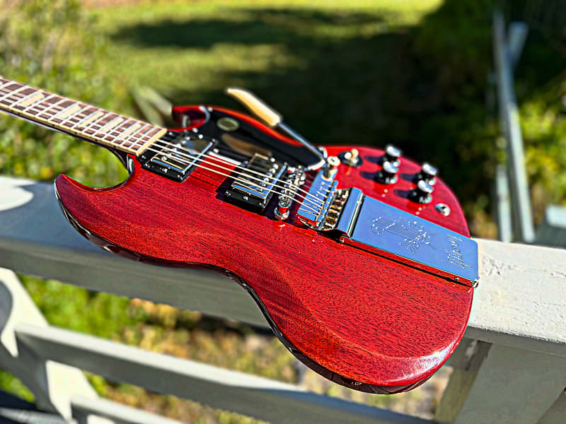 Gibson SG Standard '61 With Maestro Vibrola (2019 - Present