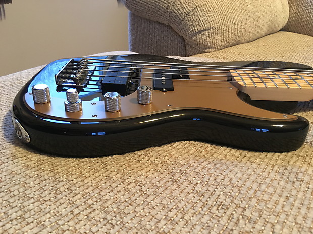 や*け様 2006年製FenderUSA American Deluxe PBa Fender American Deluxe Stratocaster Guitar Black 2006 USA