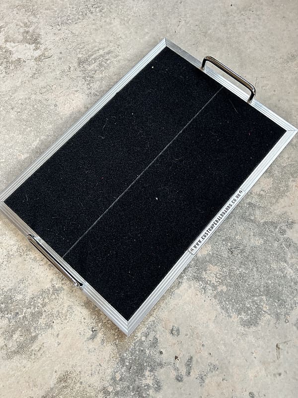 Custom Pedalboards Single Level "Lift Out Board" Small Reverb UK