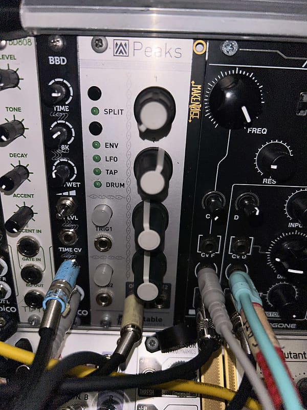 Mutable Instruments Peaks