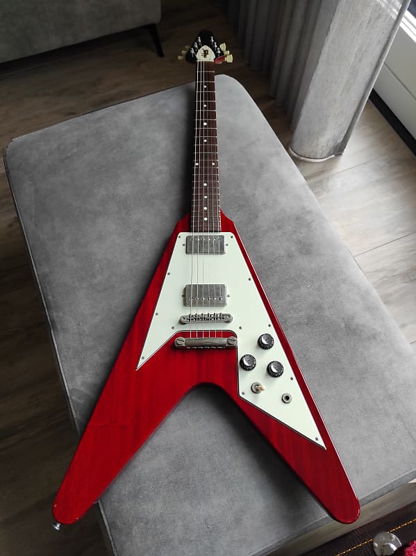 ESP Navigator N-FV-LTD Kiso Custom Shop Flying V 2004 - Cherry