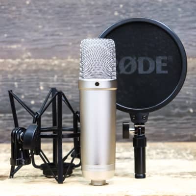 Rode Microphones NT1 5th Generation Silver Studio Condenser Microphone XLR & USB image 1