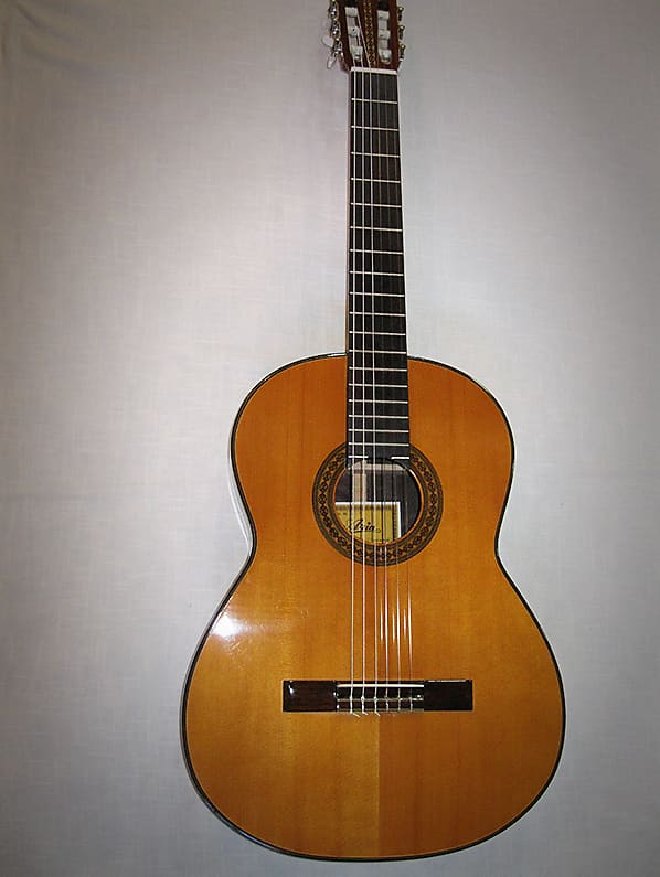 Vintage Aria Model A587 Classical Guitar – Serial # 518
