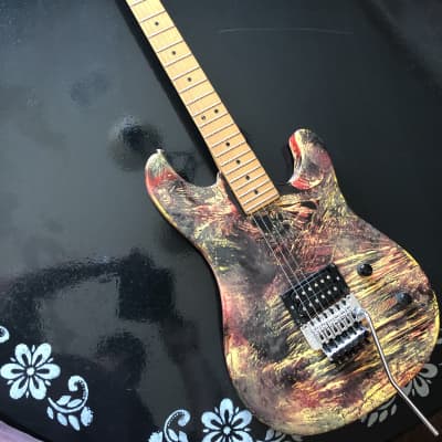 Peavey Tracer with one of a kind paint job and upgrades galore image 2