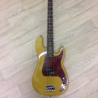 Chord CAB Bass with Rosewood Fingerboard in Butterscotch for sale