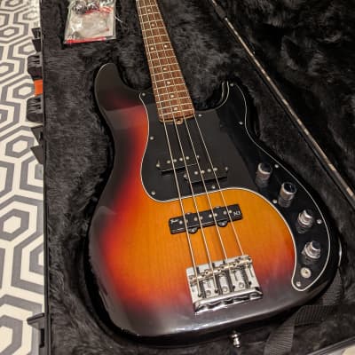Fender Precision Bass Deluxe 2014 - Sunburst image 3