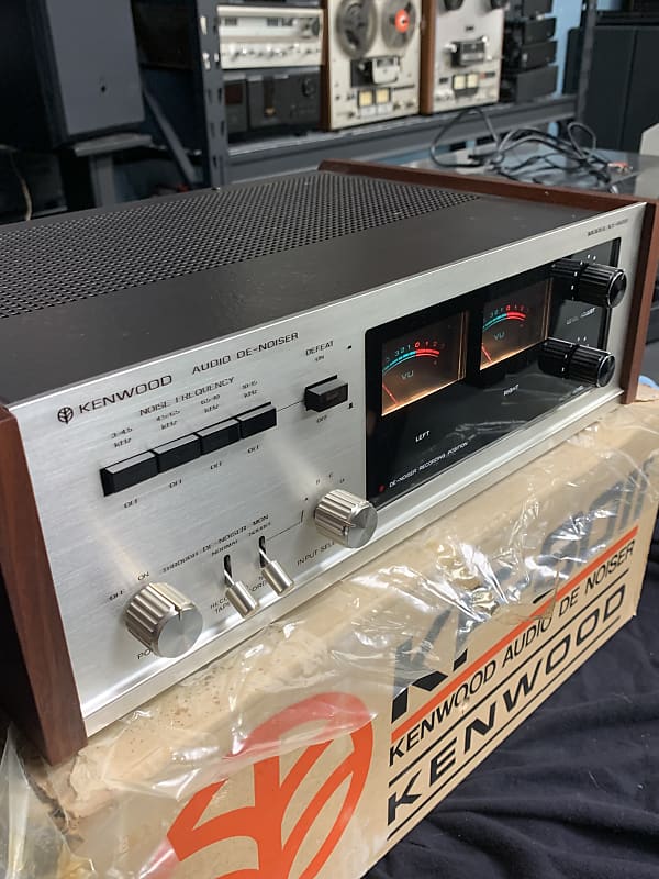 Kenwood KF-8011 Audio De-Noiser Unit. UNUSED 1970s Silver