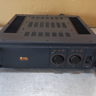 TOA P-150D Professional Power Amplifier In Excellent Condition - 2