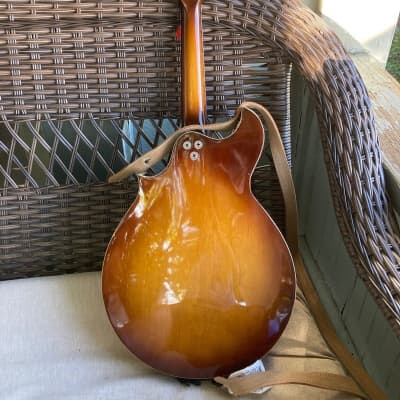 Harmony H-35 "Batwing" electric mandolin 1970 - Sunburst image 13