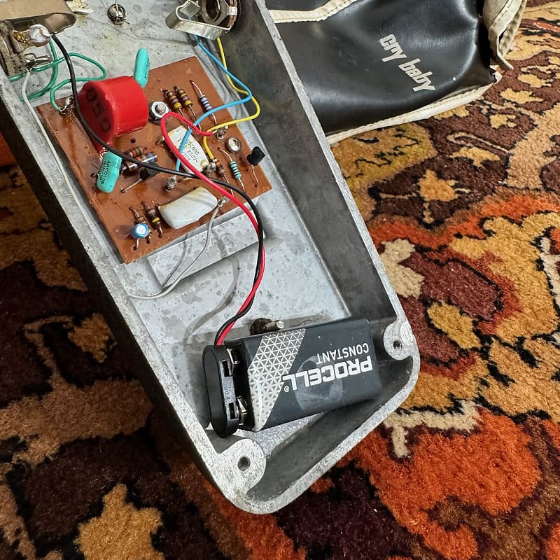 Vintage 1970s Jen Cry Baby Crybaby Italy Red Fasel Wah Wah