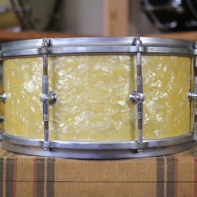1930's Gretsch Gladstone Snare Drum 6.5"x14" w/ 3 Way Tuning system image 4