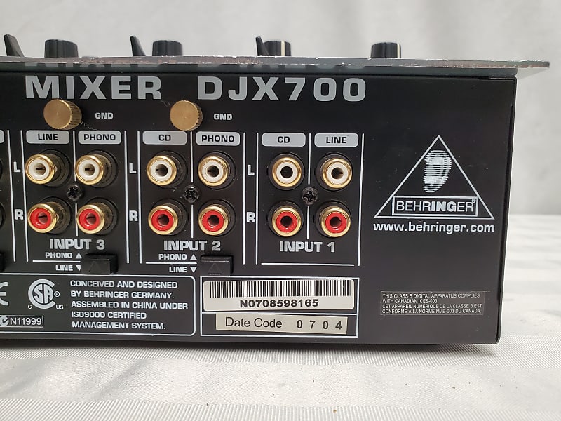 アンプ BEHRINGER  DJX700 Amazon.com: Behringer DJX700 Professional 5-Channel DJ Mixer