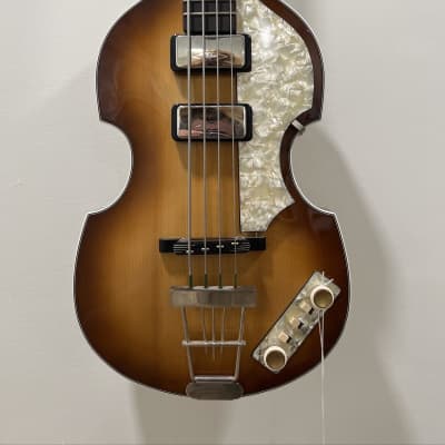 Hofner 500/1 "Cavern" Violin Bass 1961 - Sunburst image 1