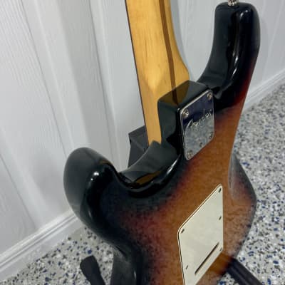 Fender American Standard Stratocaster 1998-2000 - 3-Colour Sunburst image 10