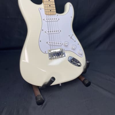 2002 Fender Squier Affinity Series Stratocaster 20th Anniversary