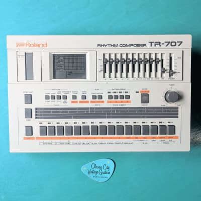 Roland TR-707