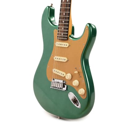 Fender American Ultra Stratocaster Mystic Pine & Anodized Gold Pickguard (CME Exclusive) image 2